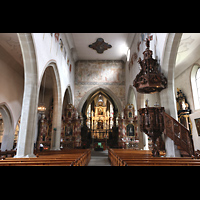 Luzern, Franziskanerkirche St. Maria in der Au, Hauptschiff mit Kanzel von Niklaus Geisler aus Schweinfurt (1628)