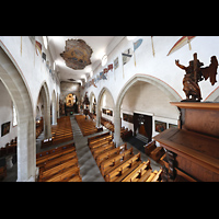 Luzern, Franziskanerkirche St. Maria in der Au, Seitlicher Blick �ber das R�ckposiotiv in die Kirche