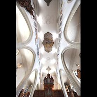 Luzern, Franziskanerkirche St. Maria in der Au, Blick ins Gew�lbe und auf die Hauptorgel