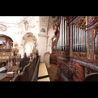 Muri, Klosterkirche (Epistelorgel), Blick von der Epistelorgel zur Evangelienorgel und zum Chorraum