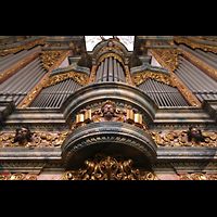 Muri, Klosterkirche (Epistelorgel), Hauptorgelprospekt perspektivisch - Blick vom Spieltisch nach oben