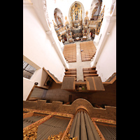 Muri, Klosterkirche (Epistelorgel), Blick vom Dach der Hauptorgel in die Kirche