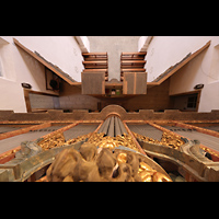 Muri, Klosterkirche (Epistelorgel), Blick vom Dach der Hauptorgel in die Kirche