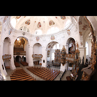 Muri, Klosterkirche (Epistelorgel), Blick von der Epistelorgel zur Hauptorgel (beleuchtet) und in die Kirche