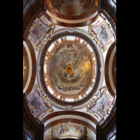 Praha (Prag), Kostel sv. Franti�ka z Assisi (Kreuzherrenkirche), Kuppel von innen