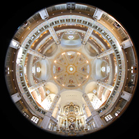 Dresden, Frauenkirche, Gesamter Innenraum - Blick in die Kuppel mit Gem�lden von Christoph Wetzel