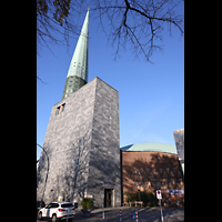 Hamburg - Harvestehude, Hauptkirche St. Nikolai (Taufkapelle), Ansicht von Sdosten vom Harvestehuder Weg
