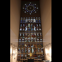 Hamburg - Harvestehude, Hauptkirche St. Nikolai (Taufkapelle), Tufkapelle: Coester-Fenster (1939; Einbau 1962) mit Szenen aus Offenbarung