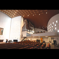Hamburg - Harvestehude, Hauptkirche St. Nikolai (Taufkapelle), Blick von Nordwsten zur Orgelempore