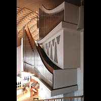 Hamburg - Harvestehude, Hauptkirche St. Nikolai (Taufkapelle), Hauptorgel mit Spieltisch seitlich