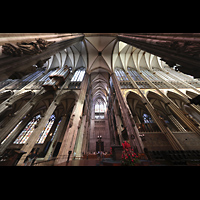 K�ln, Dom St.Peter und Maria, Blick von der S�dseite des Querhauses zur Nordseite auf Langhaus- und Hauptorgel