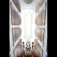 K�ln (Cologne), Trinitatiskirche, Blick zur Orgel und zur Decke