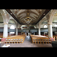 Innenraum in Richtung Eingang (Westwand) Leer, Lutherkirche, Innenraum in Richtung Eingang (Westwand)