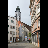 Lindau, Ev. Stadtkirche St. Stephan (Hauptorgel), Blick von der Chelles-Alle auf die Schmiedgasse und den Turm von St. Stephan