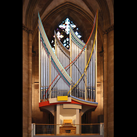 Marburg, St. Elisabeth, Orgel (beleuchtet)
