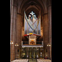 Marburg, St. Elisabeth, Orgelempore (beleuchtet)