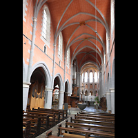 Marienstatt, Abteikirche, Hauptschiff in Richtung Chor mit Orgeln an der Nordseite