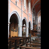 Marienstatt, Abteikirche, Hauptschiff in Richtung Chor mit Orgeln an der Nordseite