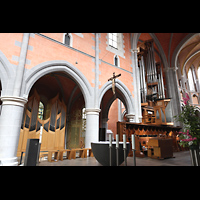 Marienstatt, Abteikirche, Hauptorgel im n�rdlichen Querhaus und Echo-/Choralwerk im n�rdlichen Seitenschiff
