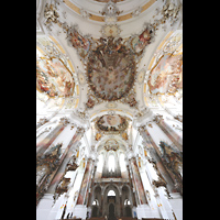 Ottobeuren, Abtei - Basilika St. Alexander und Theodor (Heilig-Geist-Orgel), Blick ins Vierungsgewlbe und zur Marienorgel