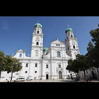 Passau, Dom St. Stephan, Westfassade des Doms