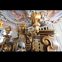 Passau, Dom St. Stephan, Obere Prospektverzierungen, dahinter das neue ###-Werk