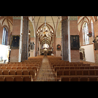Schleswig, Dom St. Petri (Chororgel), Hauptschiff in Richtung Chor