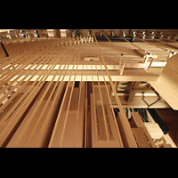 Schleswig, Dom St. Petri (Chororgel), Pfeifen des Kleinpedals mit mechanischer Traktur ins Hauptwerk