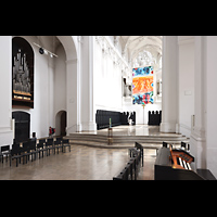 W�rzburg, Augustinerkirche, Innenraum in Richtung Chor mit Chororgel, links das Tubawerk