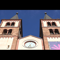 W�rzburg, Dom St. Kilian, Turmspitzen der Westfassade