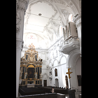 W�rzburg, Dom St. Kilian, S�dliches Querhaus mit Querhausorgel