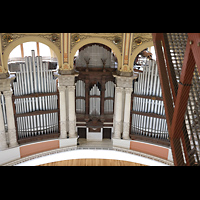 Barcelona, Palacio Nacional Montju�c (Montjuich), Blick vom Deckenger�st von oben auf die Orgel
