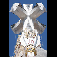 Barcelona, La Sagrada Familia, Spitze des 172,50 m hohen Jesus-Christus-Hauptturms mit begehbarem Kreuz