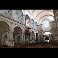 La Selva del Camp, Sant Andreu, Seitlicher Blick von der Vierung ins Langhaus und zur Orgel