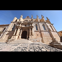 Montblanc, Santa Maria la Major, S�dliches Seitenschiff und Chor an der Pla�a de Santa Maria