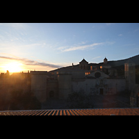 Poblet, Monestir de Santa Maria, Sonnenaufgang �ber dem Kloster