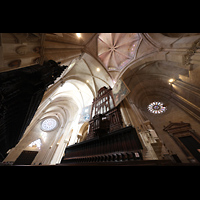 Tarragona, Catedral de Santa Tecla, Blick vom s�dlichen Querhaus zur Orgel und ins Vierungsgew�lbe