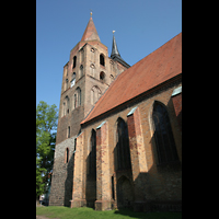 Gransee, Ev. Stadtkirche St. Marien, Seitenschiff und Türme
