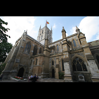 London (Southwark), St. Saviour Cathedral, Querhaus und Turm