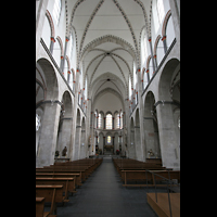 Köln, St. Kunibert, Innenraum / Hauptschiff in Richtung Chor