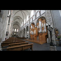 Köln (Cologne), St. Kunibert, Hauptschiff mit Orgel