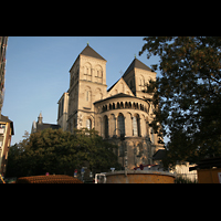 Köln, St. Kunibert, Chor mit Türmen