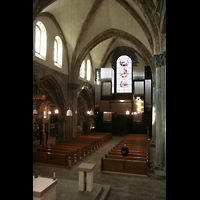 Chur, Kathedrale St. Mariae Himmelfahrt (Chororgel), Blick vom Chor zur großen Orgel