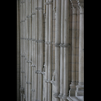 Laon, Cathédrale Notre-Dame, Säulen im Hauptschiff