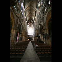 Metz, Cathédrale Saint-Étienne (Triforium-Orgel), Innenraum / Hauptschiff in Richtung Hauptportal