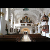 Immenstadt (Allgäu), St. Nikolaus, Innenraum / Hauptschiff in Richtung Orgel