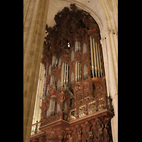 Sevilla, Catedral, Prospekt der Evangelienorgel (äußere Seite zum Seitenschff hin)