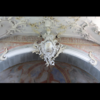 Reichenau, St. Peter und Paul Niederzell, Barocker Figurenschmuck über der Apsis
