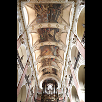 Praha (Prag), Bazilika sv. Jakuba (St. Jakob), Hauptorgel, Innenraum mit Deckengemälden und Orgel