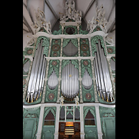 Görlitz, St. Peter und Paul (Sonnenorgel), Gesamte Orgel mit Spieltisch von einer Hebebühne aus fotografiert